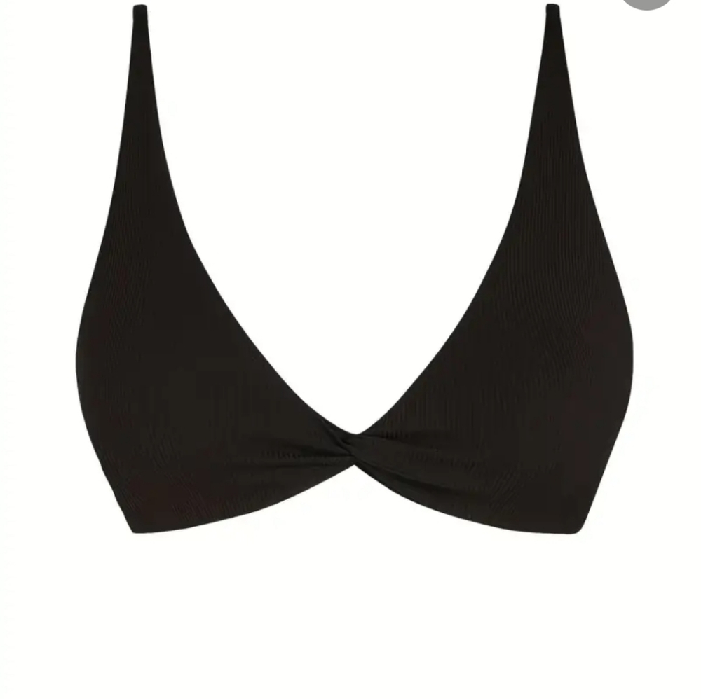New Twist Bikini Top